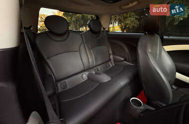 Хетчбек MINI Cooper 2012 в 