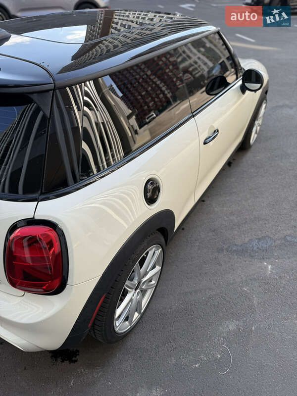 Хэтчбек MINI Cooper 2017 в Киеве фото 29 Хэтчбек MINI Cooper 2017 в Киеве