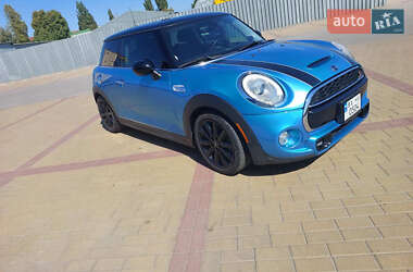 Хетчбек MINI Cooper 2015 в 