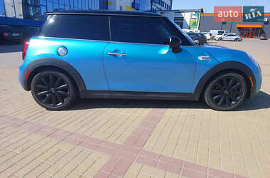 Хетчбек MINI Cooper 2015 в 