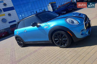 Хетчбек MINI Cooper 2015 в 