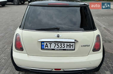 Хетчбек MINI Cooper 2004 в 