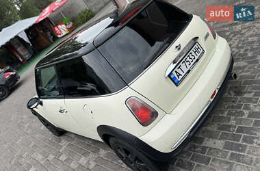 Хетчбек MINI Cooper 2004 в 