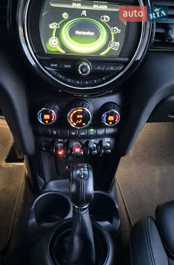 Хэтчбек MINI Cooper 2017 в 