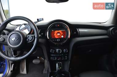 Хэтчбек MINI Cooper 2018 в 