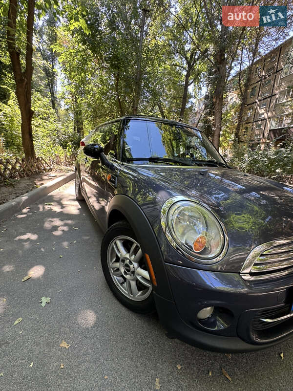 Хэтчбек MINI Cooper 2013 в Днепре