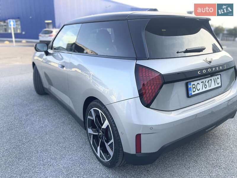 Хетчбек MINI Cooper 2024 в Львові