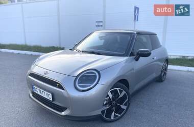 Хетчбек MINI Cooper 2024 в 