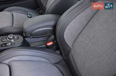 Хетчбек MINI Cooper 2023 в 