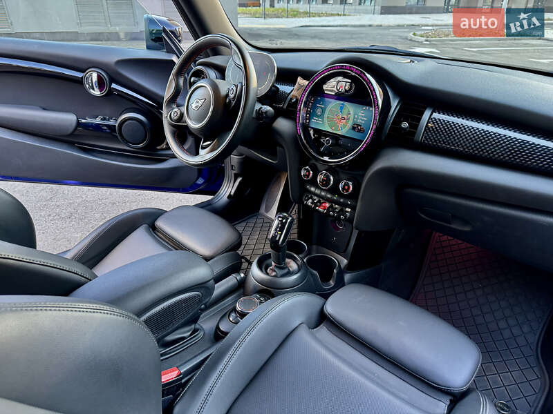 Хэтчбек MINI Cooper 2019 в Киеве