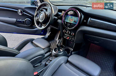 Хетчбек MINI Cooper 2019 в 