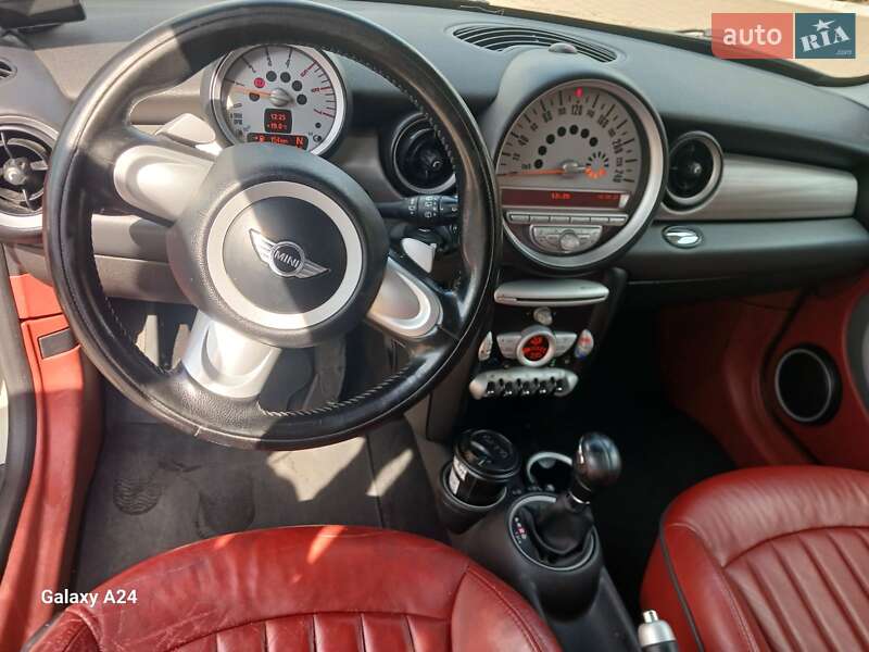 Хэтчбек MINI Cooper 2008 в Львове