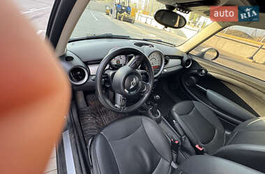 Хетчбек MINI Cooper 2012 в 
