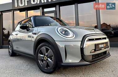 Хетчбек MINI Cooper 2022 в 