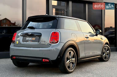 Хетчбек MINI Cooper 2022 в 