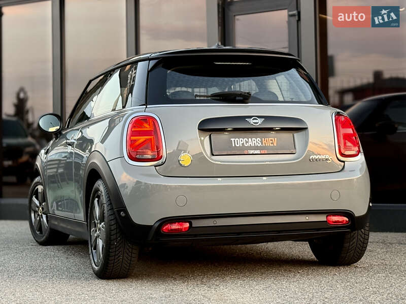 Хэтчбек MINI Cooper 2022 в Киеве