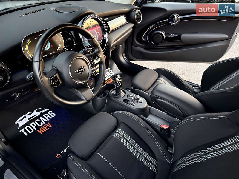 Хэтчбек MINI Cooper 2022 в Киеве