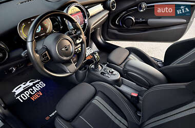 Хетчбек MINI Cooper 2022 в 