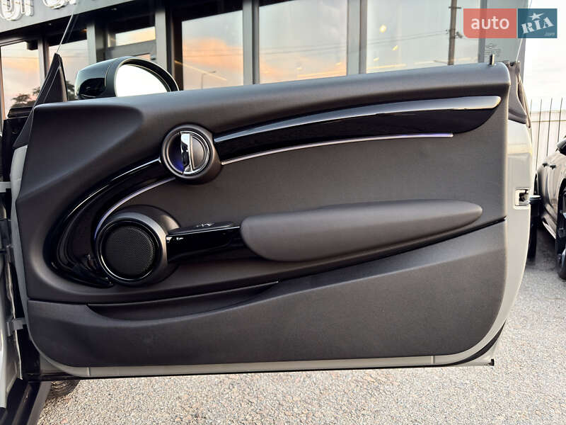 Хэтчбек MINI Cooper 2022 в Киеве