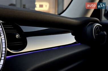 Хетчбек MINI Cooper 2022 в 