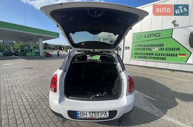 Хетчбек MINI Cooper 2013 в 