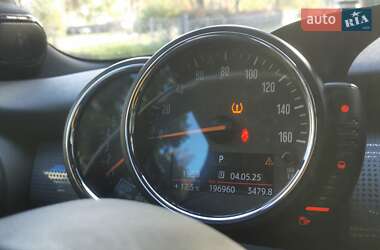 Хетчбек MINI Cooper 2014 в 