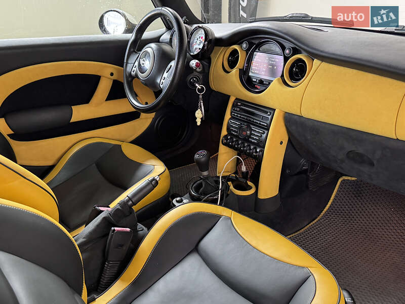 Хэтчбек MINI Cooper 2003 в Киеве фото 55 Хэтчбек MINI Cooper 2003 в Киеве