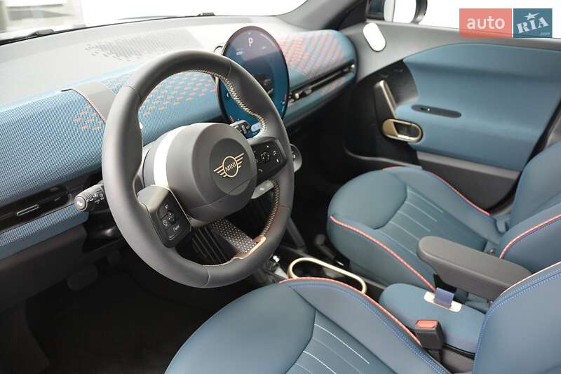Хэтчбек MINI Cooper 2024 в Киеве