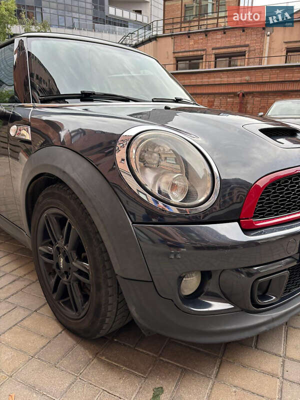 Хэтчбек MINI Cooper 2012 в Киеве