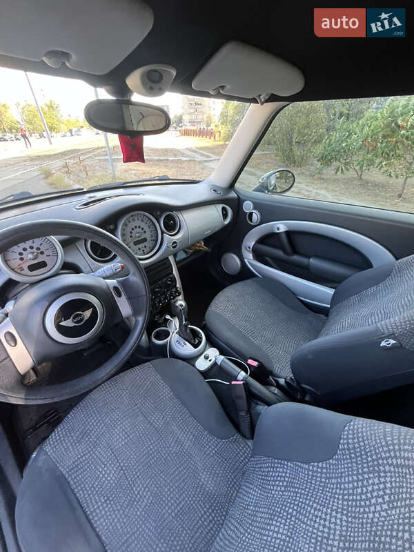 Хэтчбек MINI Cooper 2002 в Киеве
