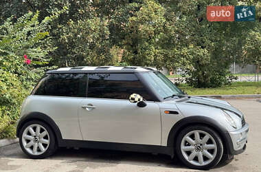 Хэтчбек MINI Cooper 2003 в 