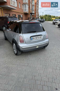 Хэтчбек MINI Cooper 2003 в 