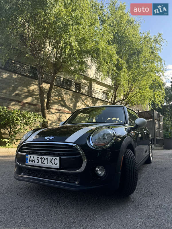 Хэтчбек MINI Cooper 2017 в Киеве фото 4 Хэтчбек MINI Cooper 2017 в Киеве