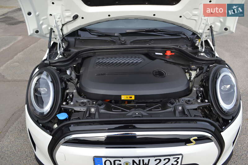 Хэтчбек MINI Cooper 2023 в Житомире фото 55 Хэтчбек MINI Cooper 2023 в Житомире