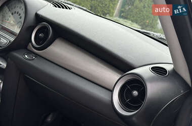 Хэтчбек MINI Cooper 2009 в 