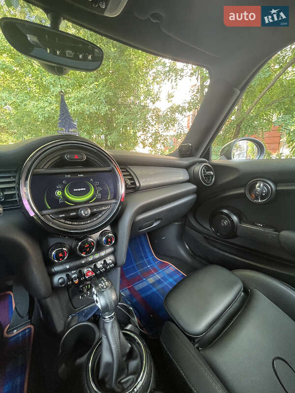 Хэтчбек MINI Cooper 2014 в Киеве