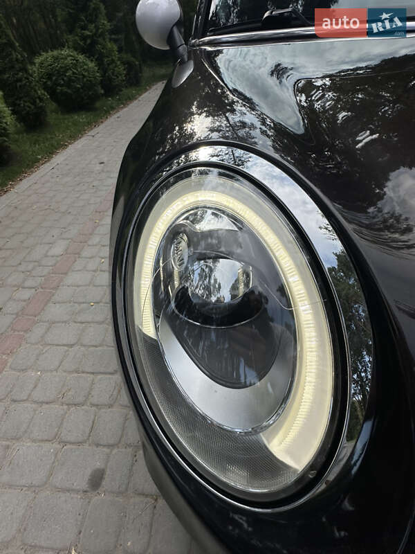 Хэтчбек MINI Cooper 2016 в Львове