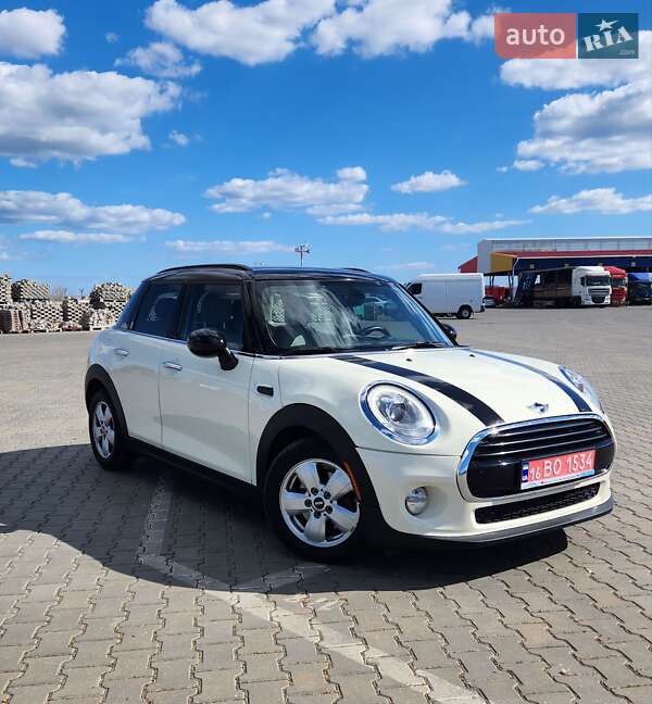 Хэтчбек MINI Cooper 2016 в Одессе