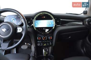 Хэтчбек MINI Cooper 2023 в 