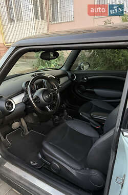 Хетчбек MINI Cooper 2011 в 