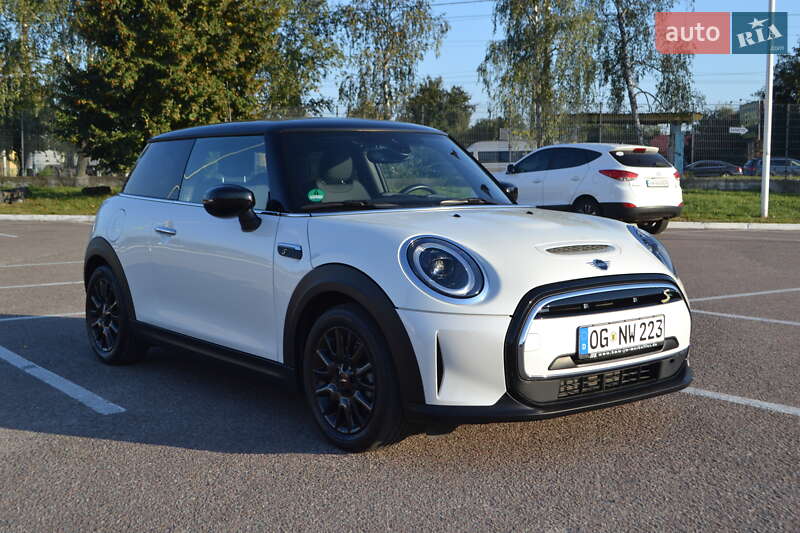Хэтчбек MINI Cooper 2023 в Житомире фото 8 Хэтчбек MINI Cooper 2023 в Житомире