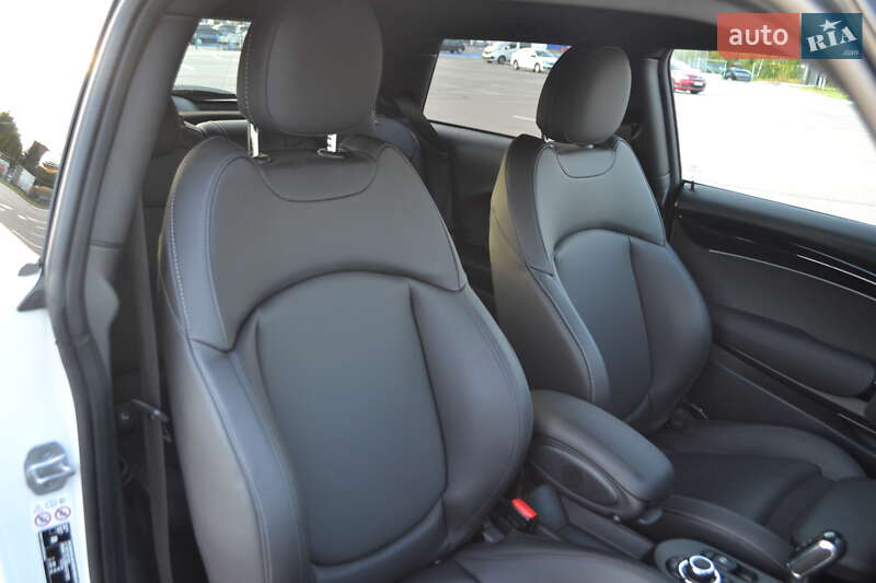 Хэтчбек MINI Cooper 2023 в Житомире фото 24 Хэтчбек MINI Cooper 2023 в Житомире
