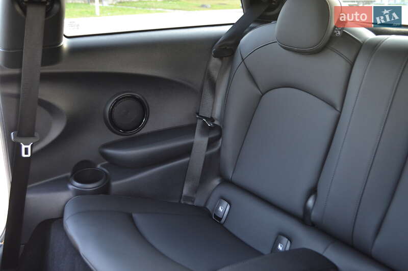 Хэтчбек MINI Cooper 2023 в Житомире фото 27 Хэтчбек MINI Cooper 2023 в Житомире