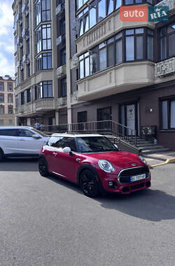 Хэтчбек MINI Cooper 2017 в Полтаве