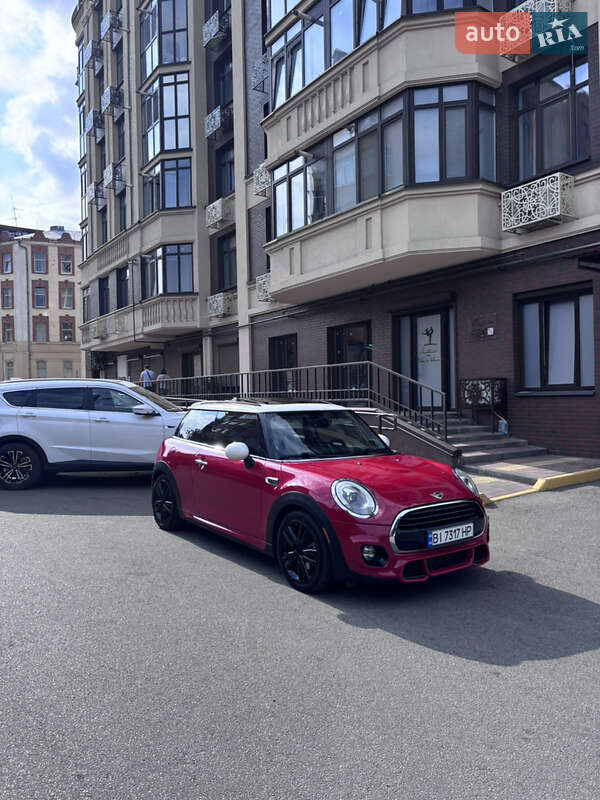 Хетчбек MINI Cooper 2017 в Полтаві