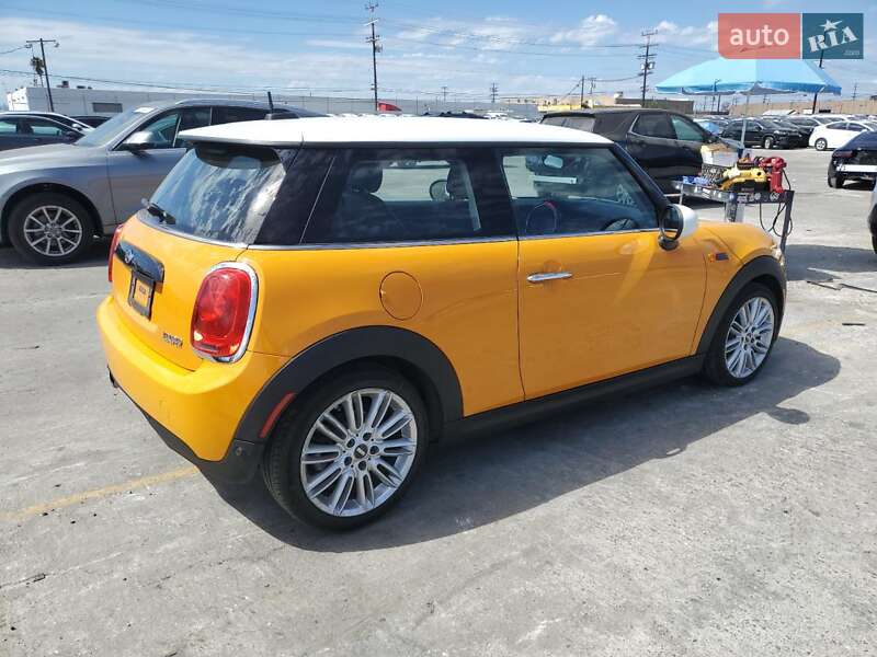 Хэтчбек MINI Cooper 2016 в Ивано-Франковске