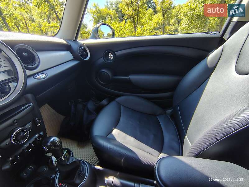 Хетчбек MINI Cooper 2013 в Кам'янському