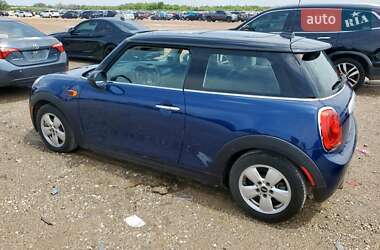Хетчбек MINI Cooper 2015 в 
