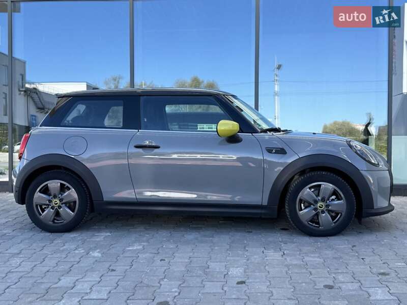 Хэтчбек MINI Cooper 2022 в Хмельницком