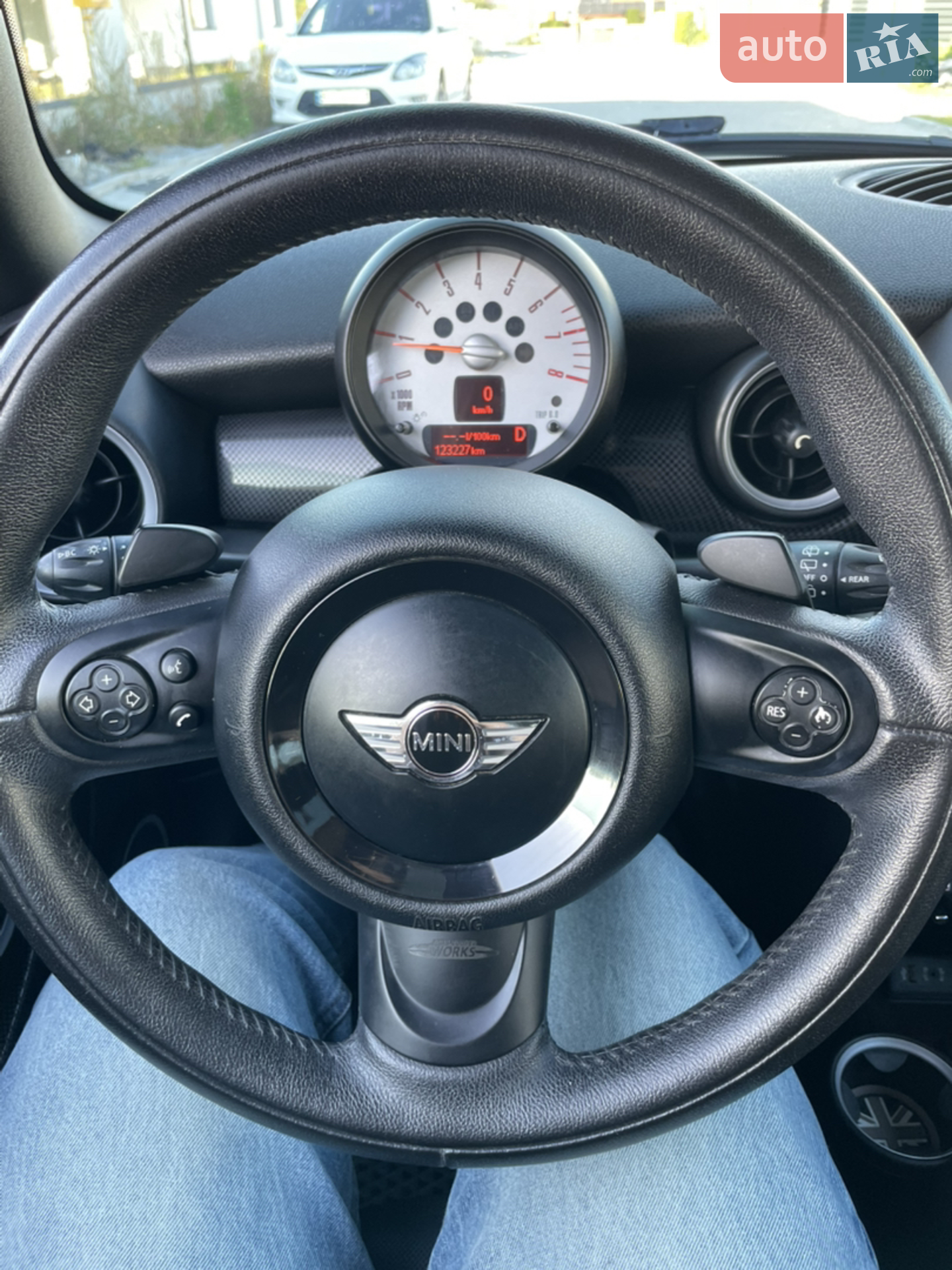 2013 MINI Cooper - мініатюра 19
